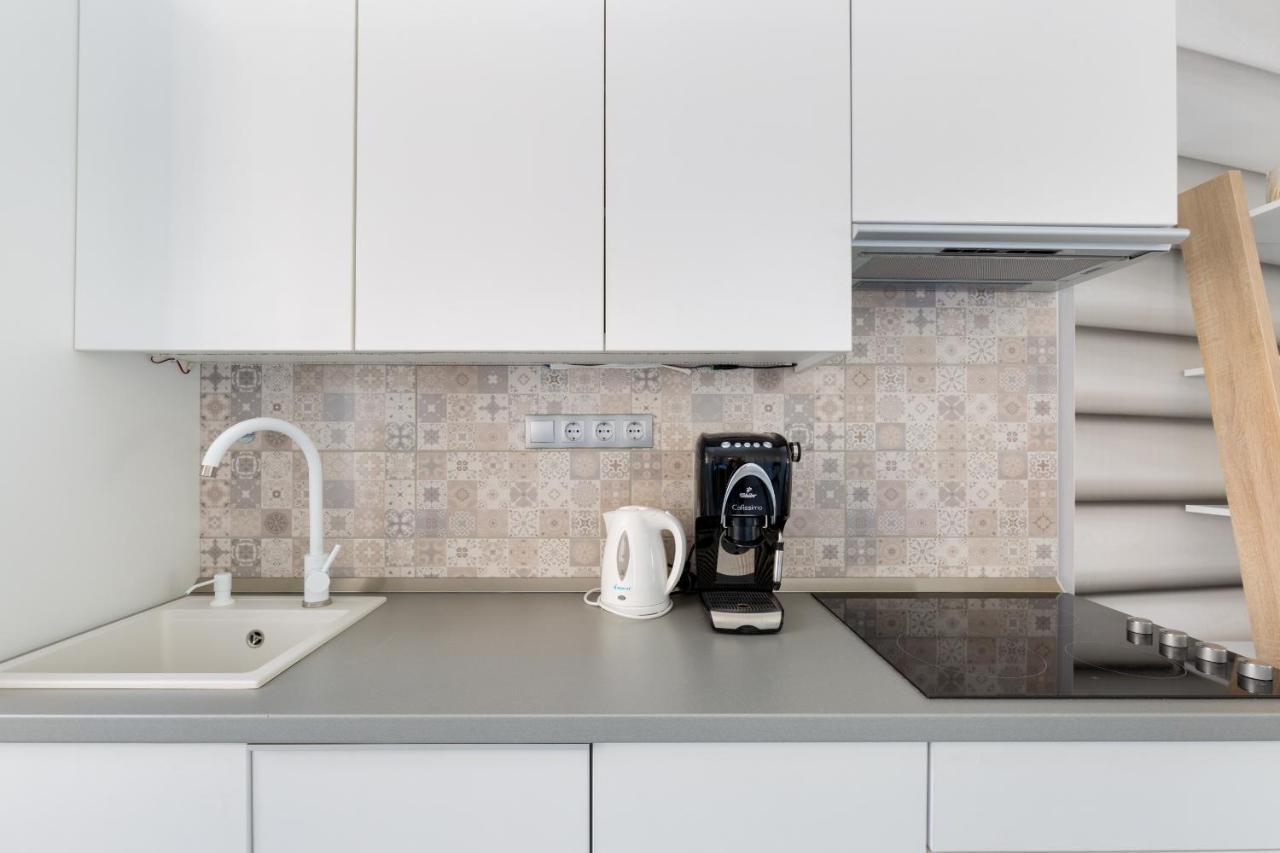 Designer On The Broadway With 2br And Ac Apartmán